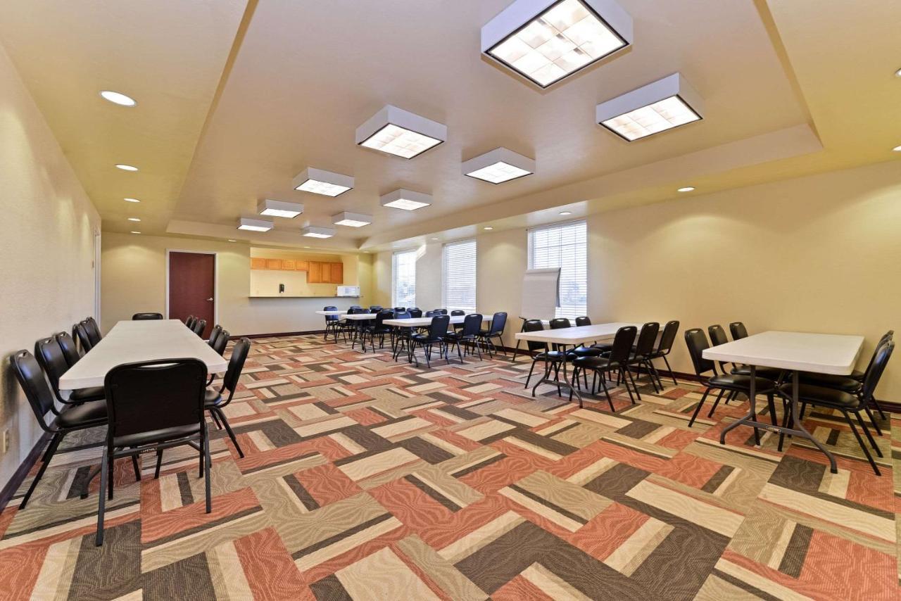 Express Inn & Suites Norman Bagian luar foto